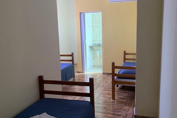 Room 5 of 27