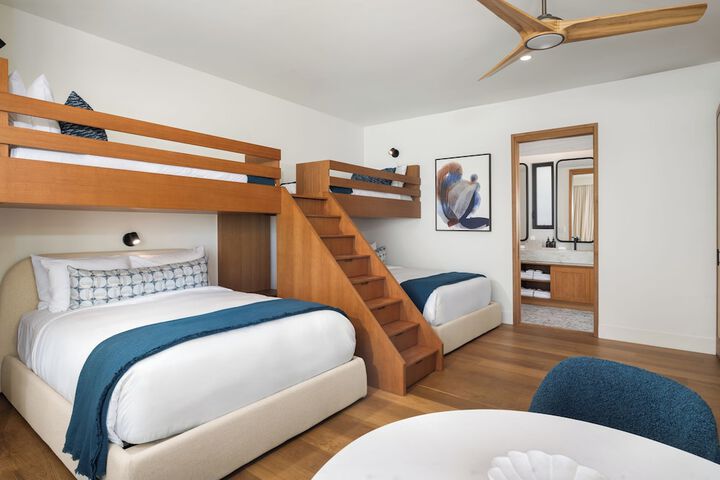 Room 34 of 138