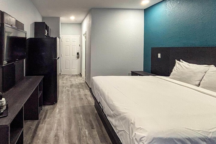 Room 40 of 101