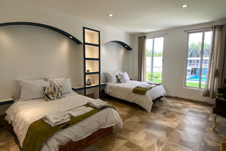 Room 7 of 14