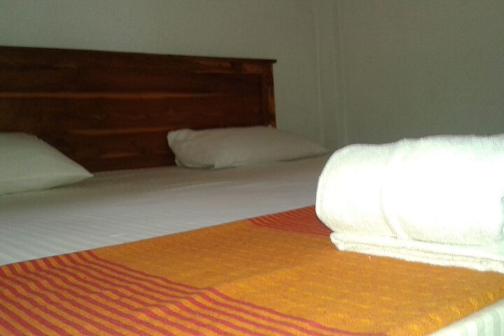 Room 3 of 16