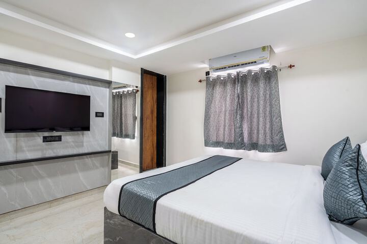 Room 8 of 26