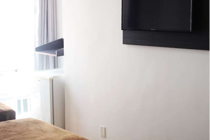 Room 10 of 22
