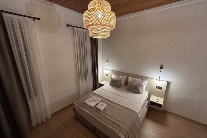 Room 12 of 42