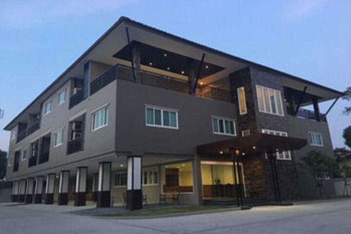 Suthana Residence