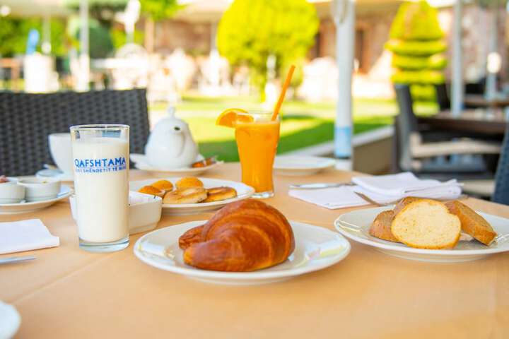 Breakfast/Coffee Service 52 of 71