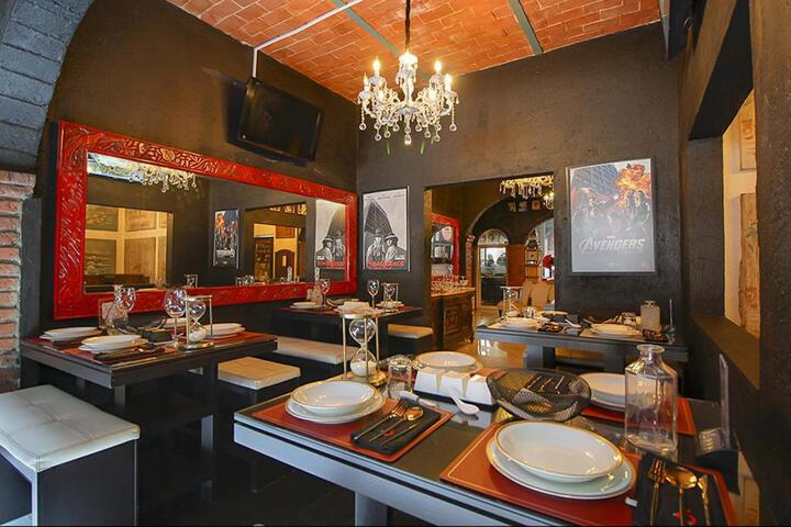 Dining 2 of 23