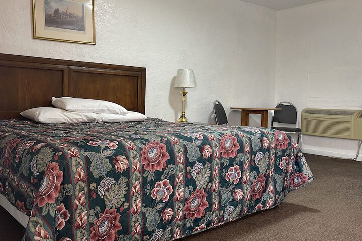 Room 19 of 41