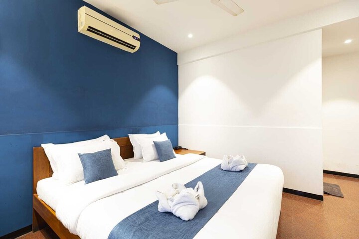 Room 14 of 25