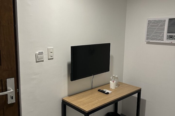 Room 16 of 23