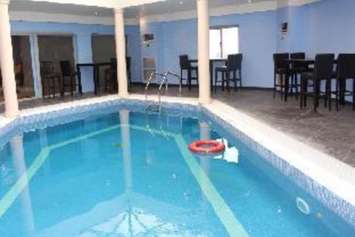 Pool 4 of 23