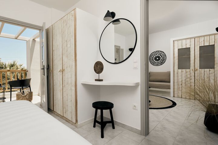Room 26 of 200