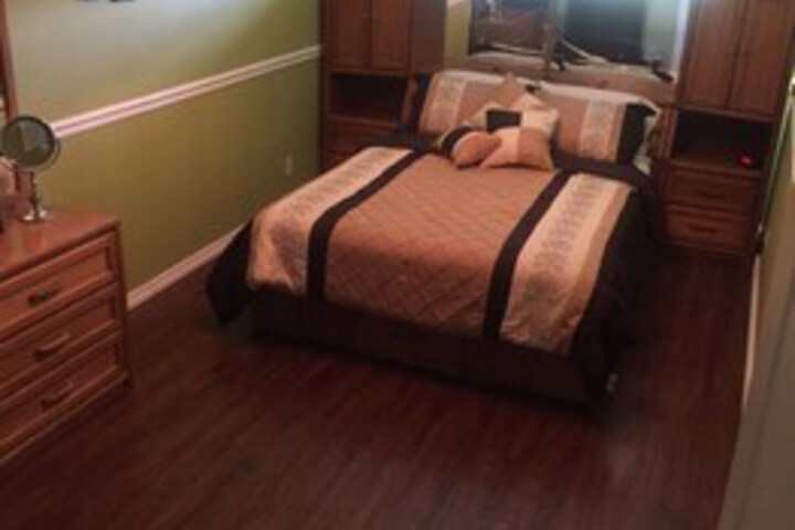 Room 52 of 68