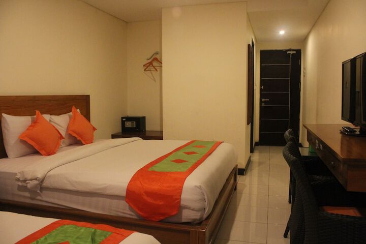 Room 10 of 36
