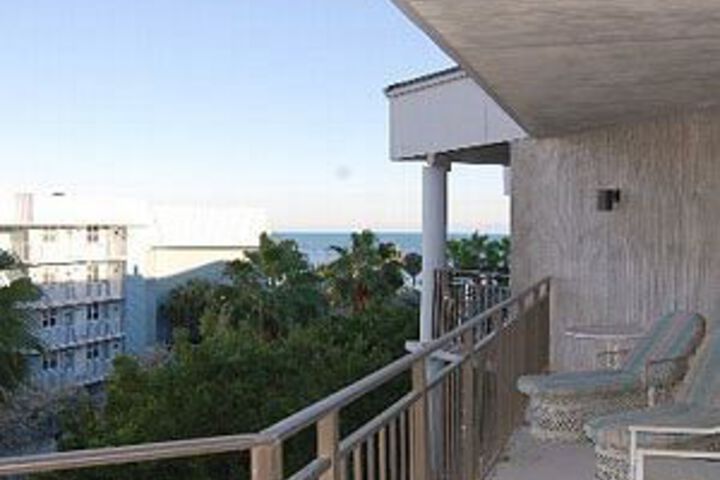 Terrace/Patio 3 of 40