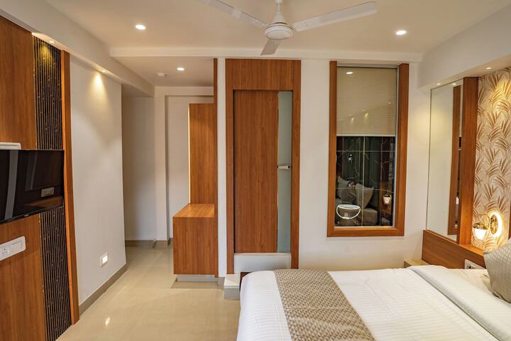 Room 19 of 53
