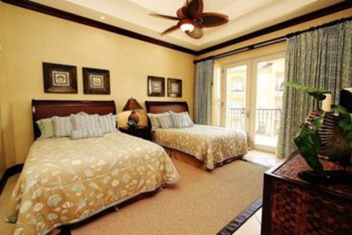 Room 44 of 94