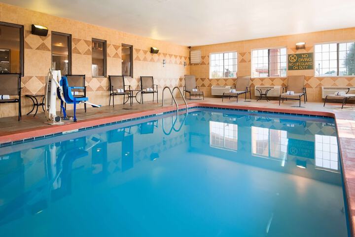 Pool 8 of 12