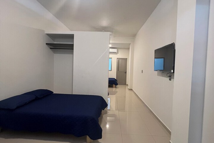Room 9 of 18