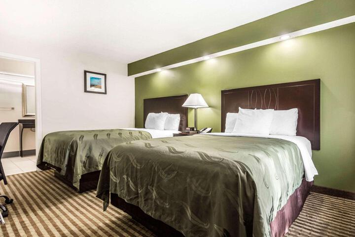 Double Accessible King Size Bed (9 of 11)