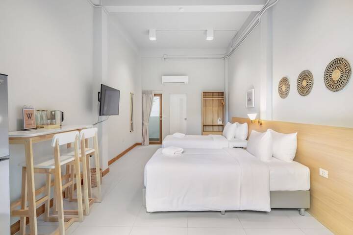 Room 18 of 35