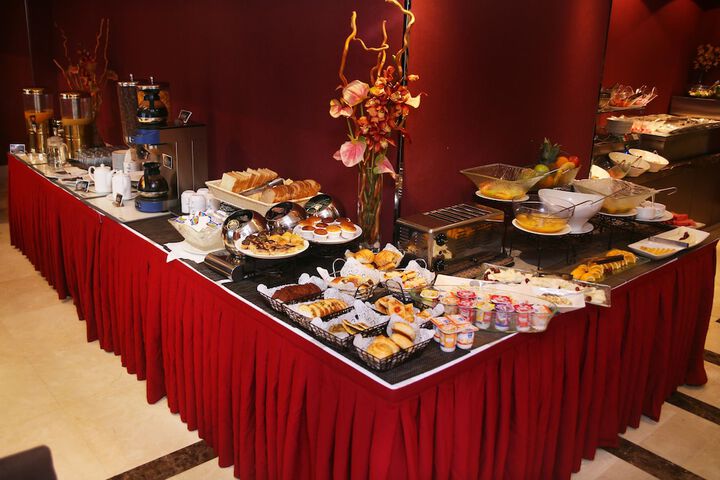 Breakfast/Coffee Service 36 of 43