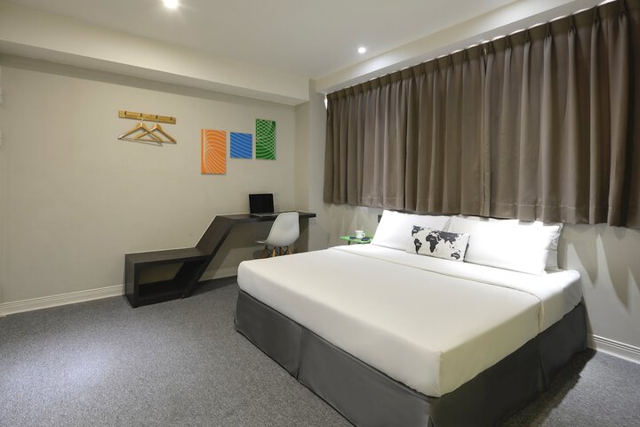 Room 10 of 44