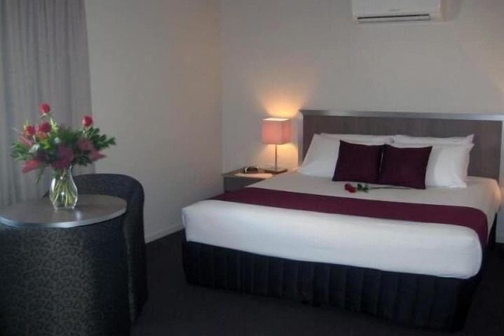 Room 8 of 26