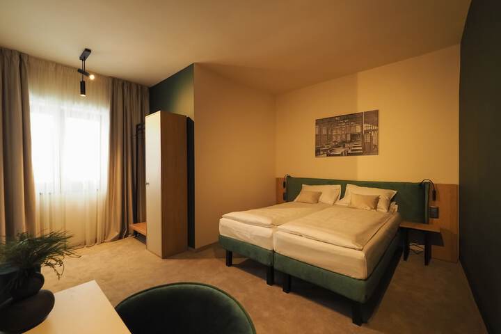 Room 29 of 74