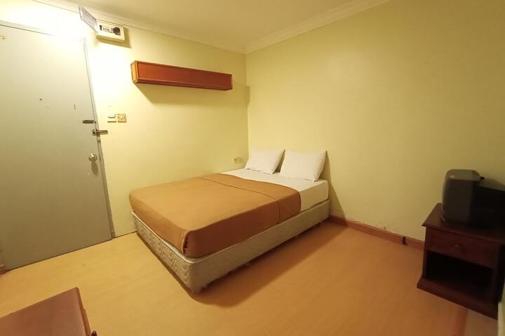 Room 20 of 40