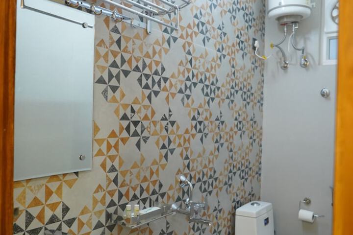 Room 17 of 22