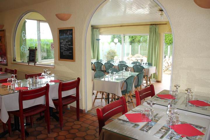 Dining Photos