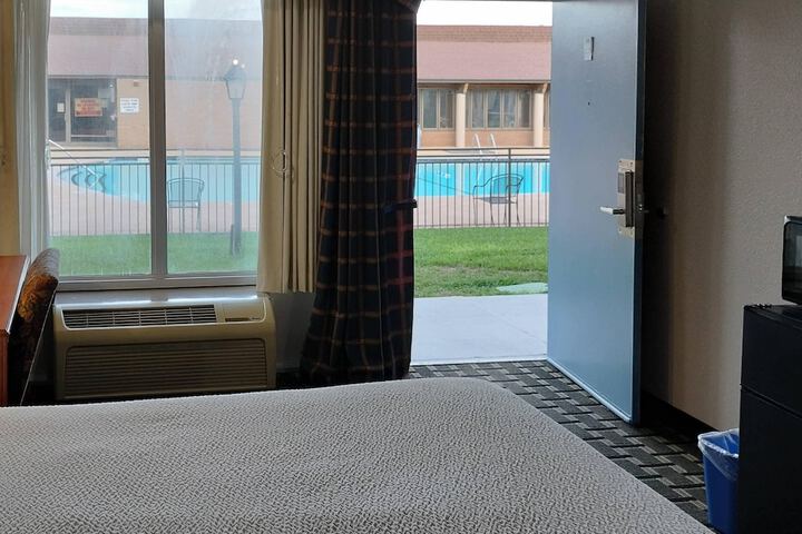 Room 127 of 190