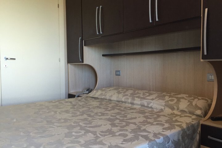 Room 16 of 69