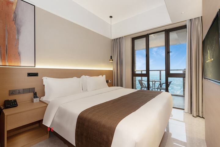 Room 10 of 46
