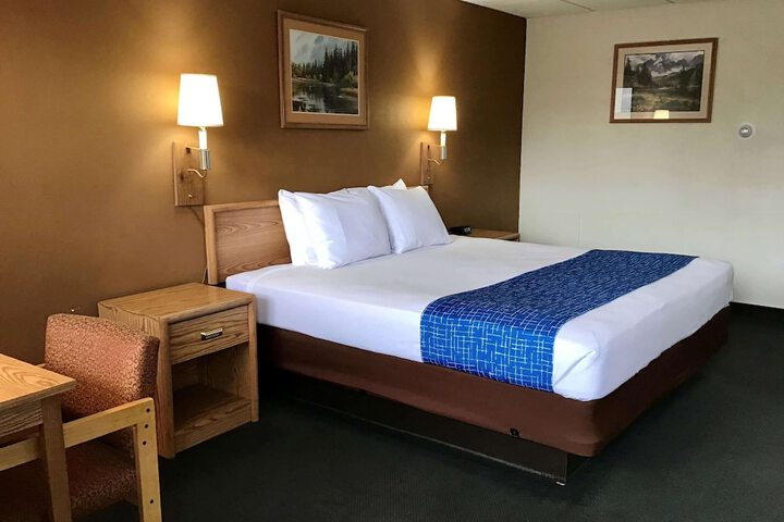 Room 12 of 15