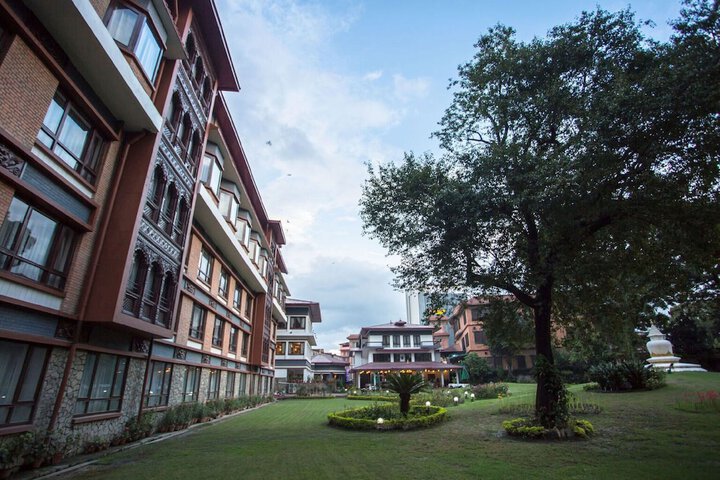 Hotel Exterior 176 of 191