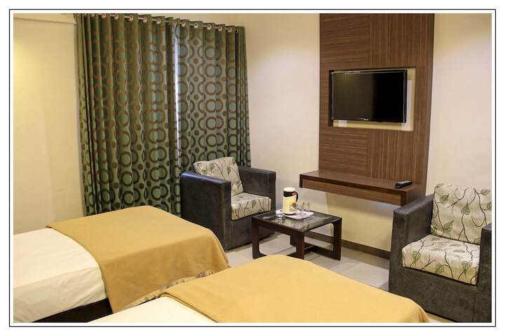 Room 18 of 32