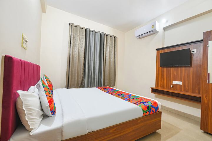 Room 14 of 27