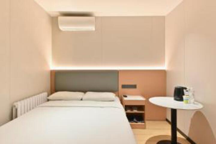 Room 19 of 21