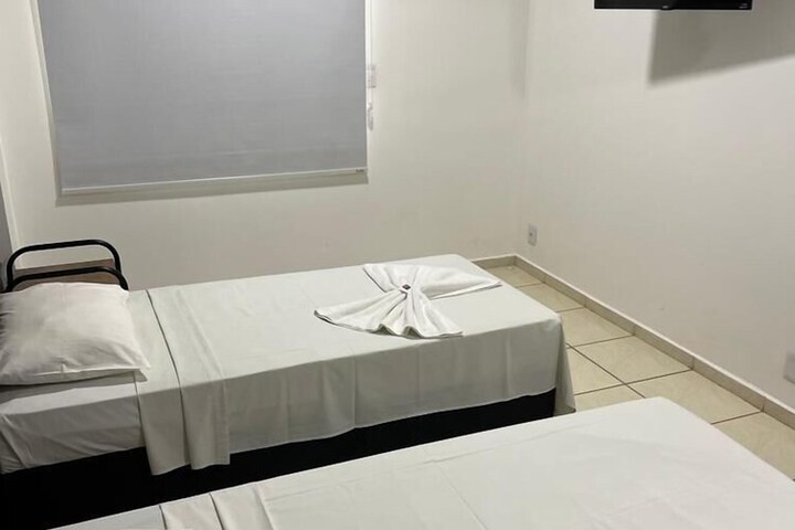 Room 4 of 11