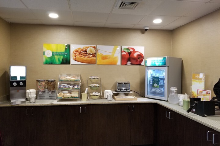 Breakfast area