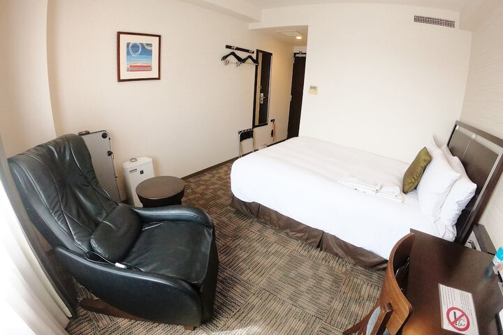 Room 19 of 66