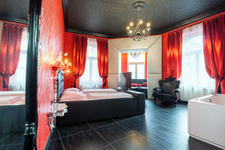 Room 92 of 205
