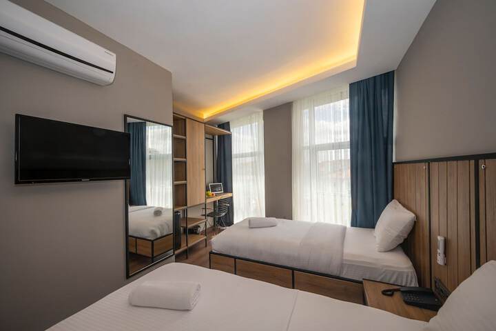 Room 84 of 88
