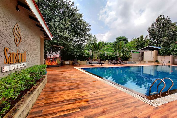 Pool 63 of 93