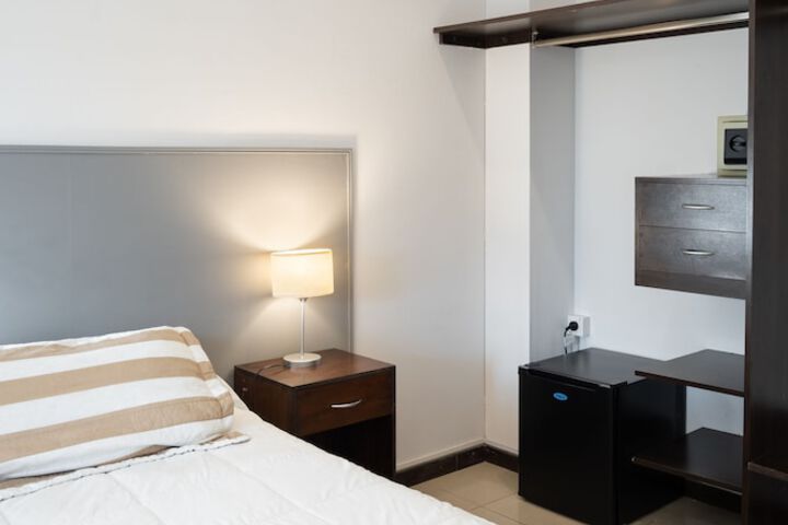 Room 3 of 44