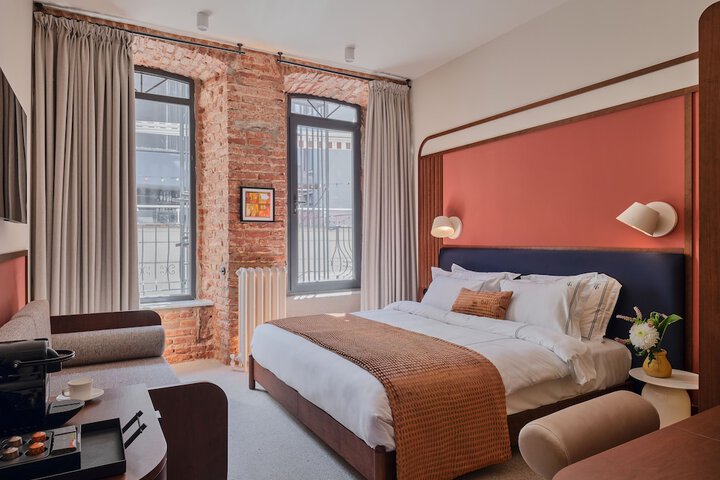 Room 8 of 54