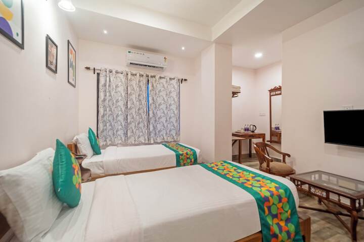 Room 16 of 32