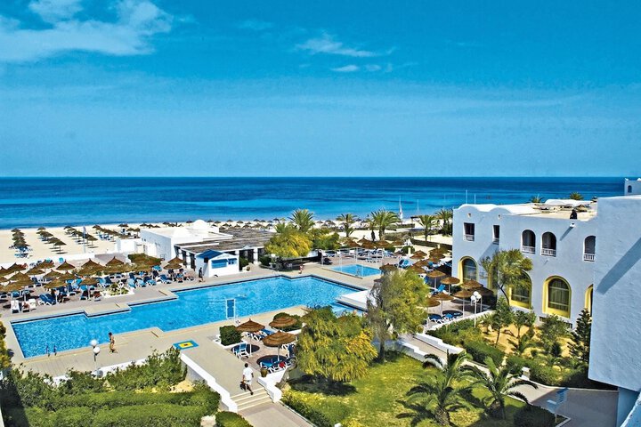 Hotel Pool
